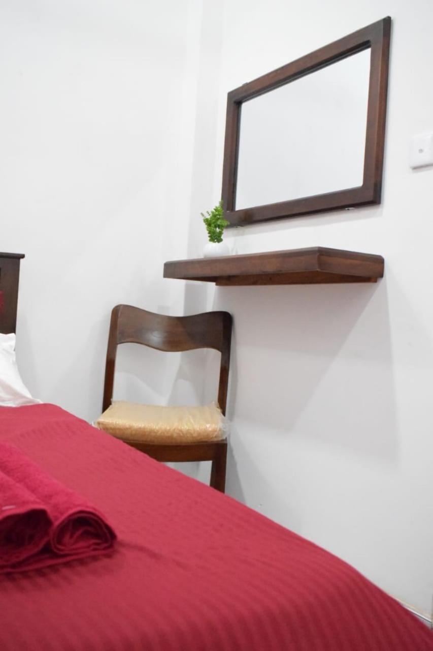 The Alexis's Guest House Negombo Extérieur photo
