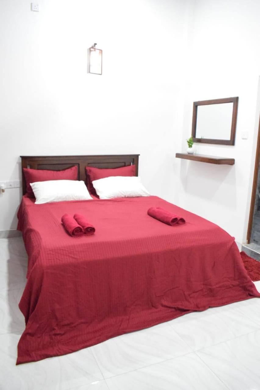 The Alexis's Guest House Negombo Extérieur photo