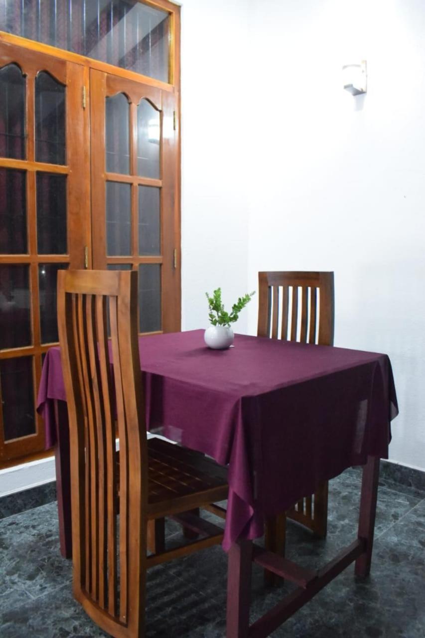 The Alexis's Guest House Negombo Extérieur photo