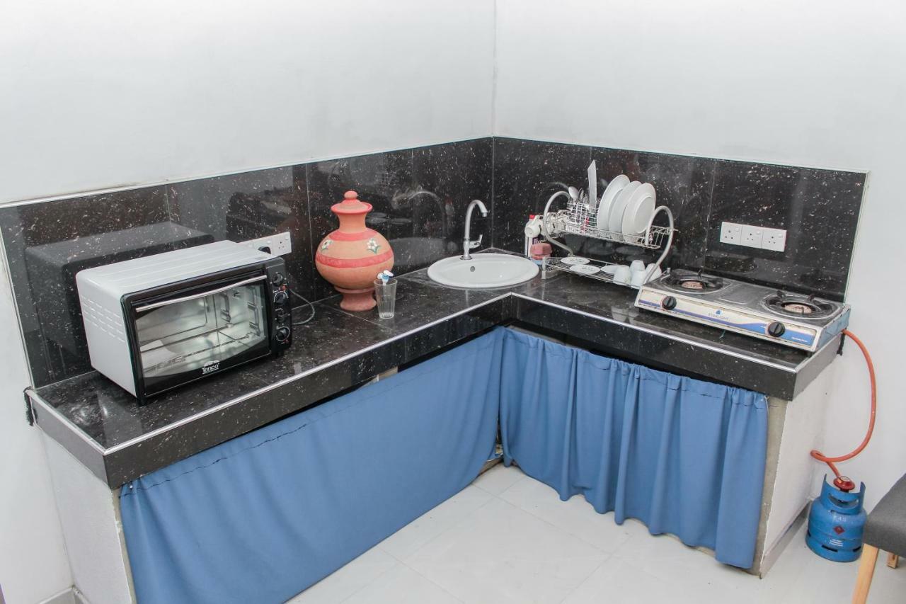 The Alexis's Guest House Negombo Extérieur photo